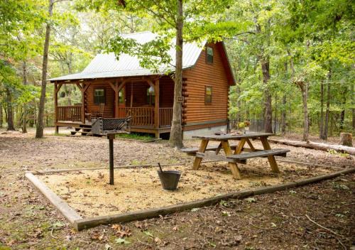 Cabin in the Woods | Trails, Fire Pit, BBQ