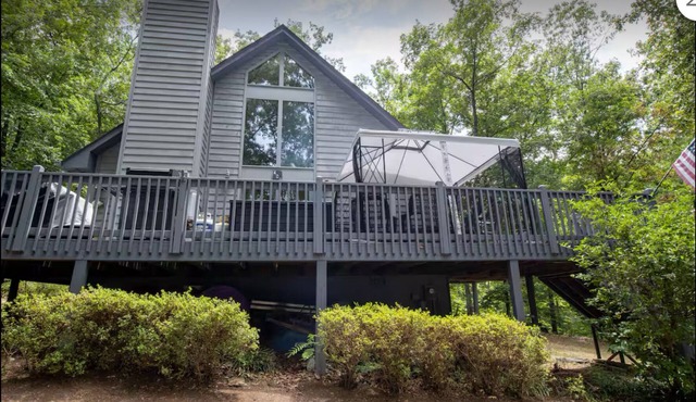 Calm water cove at Lake Keowee near Clemson