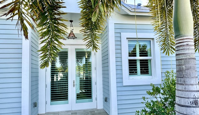 Caribbean style home Islamorada - Oceanfront resort privileges.