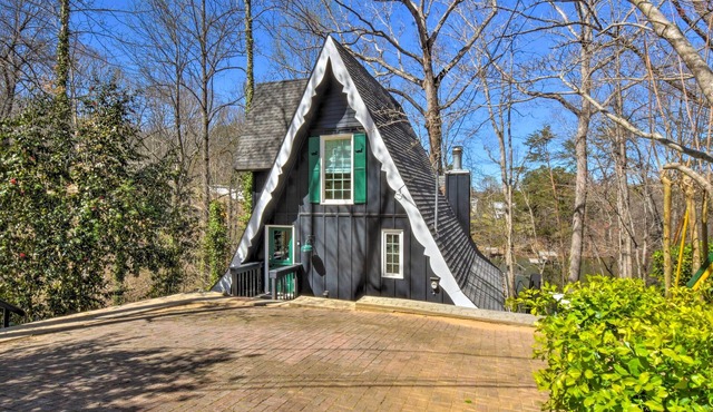 Charming Gainesville Cabin w/Private Dock!
