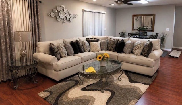 Cozy 1-bedroom apartment in amazing Charlotte with AC and gym