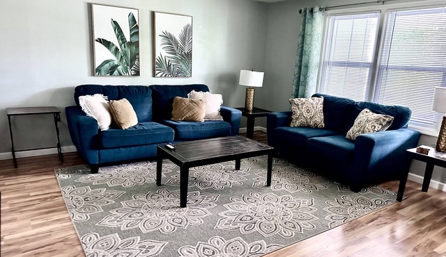 Cozy & Charming Home - Knoxville/Farragut/Turkey Creek
