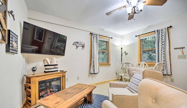 Cozy Sylva Guesthouse w/ Deck + Mtn Views!