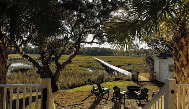 Dockside Dreamhouse - A Nature Lover's Paradise!