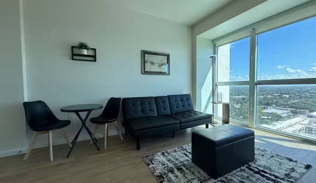 Downtown Skyline Suite- Breathtaking view
