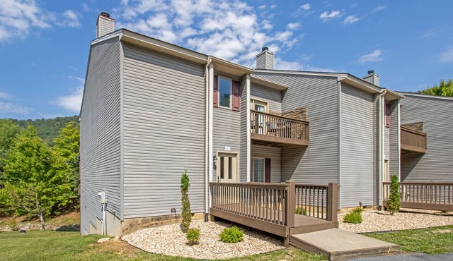 Eagle Trace One Bedroom Condo