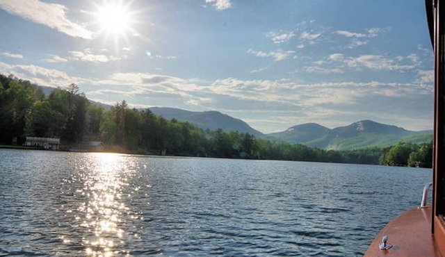 EaglesNest Mountain Getaway With beautiful waterfalls, hiking, fishing nearby