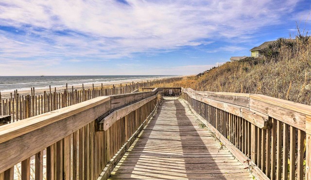 Emerald Isle Condo w/Indoor Pool & Beach Access!