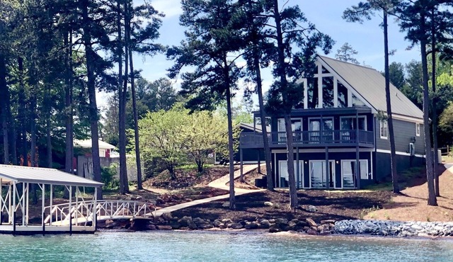 Fall/Winter Specials! 4BR Lakefront, Amazing View Private Dock, 15min Clemson!