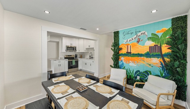 Family-Friendly 3BR | Downtown & Lake Hollingsworth
