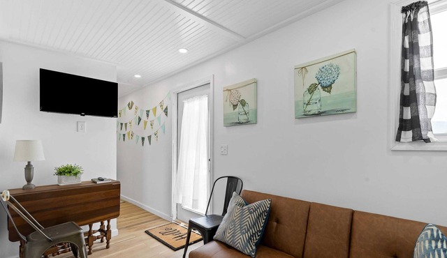 Farm Stay w/Pool-15min to Chattanooga-2 Tiny Homes