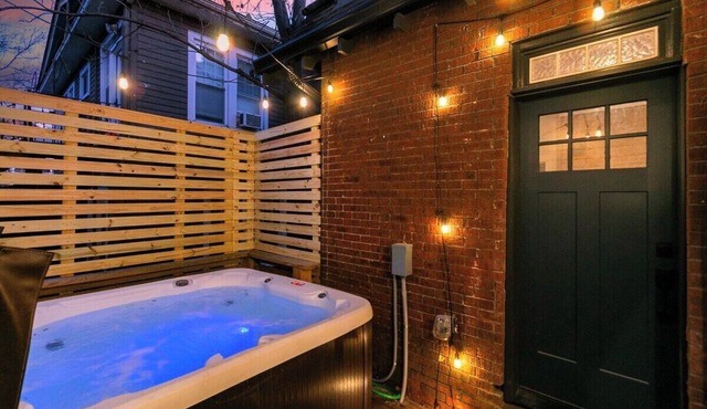 Feb. Discount! 3 Connected Homes with a Hot Tub