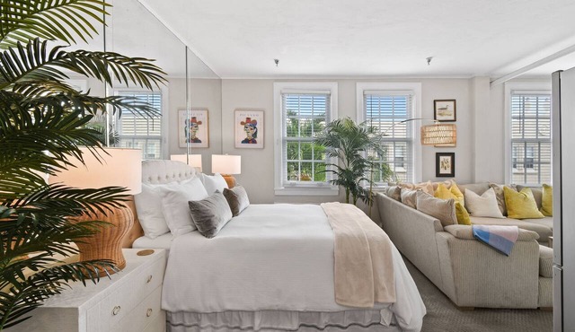 FIFA Pool/Beach 2 Queen bed Studio Suite CoNdo