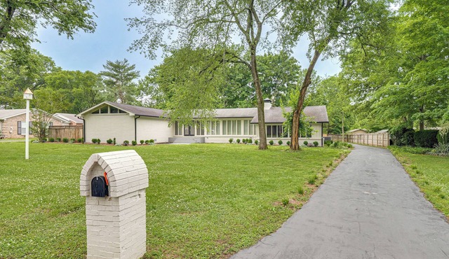 Game Room! Upscale Family Retreat in Murfreesboro