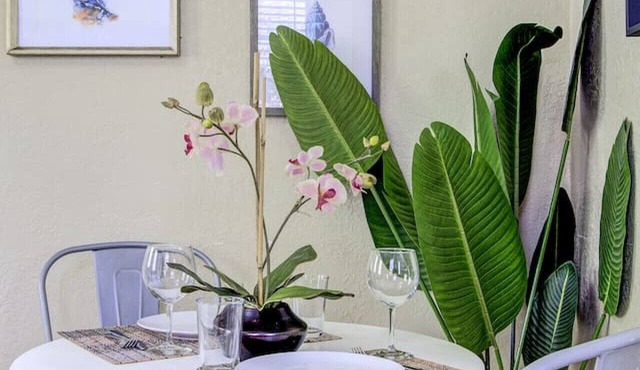 Gated Memphis Stay | Steps from Overton & Dining
