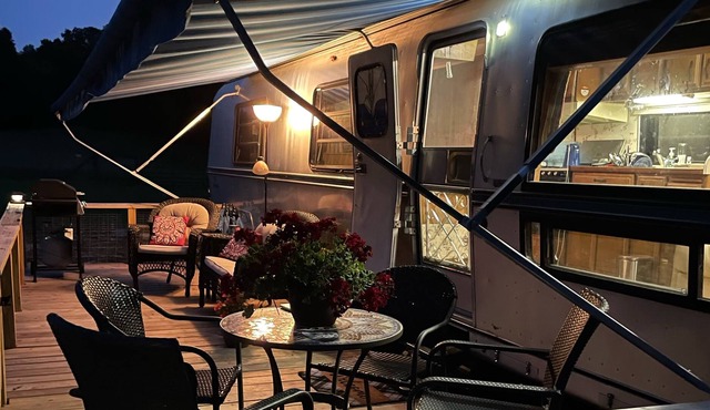 Glamping with Donkeys!—The Big Avion
