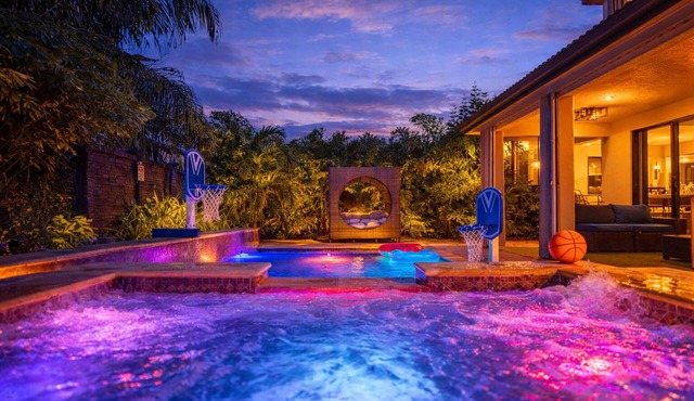 Glow Lakefront Villa, Heated Pool - Spa, 4K Cinema