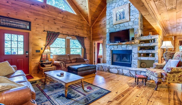 Hidden Mountain Respite - 5 bedrooms, 2 Bath, Game Room, Hot Tub, Firepit,