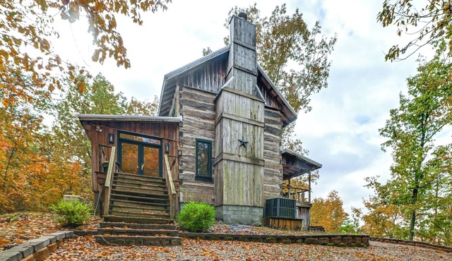 Historic Cabin with Panoramic Kentucky Lake Views