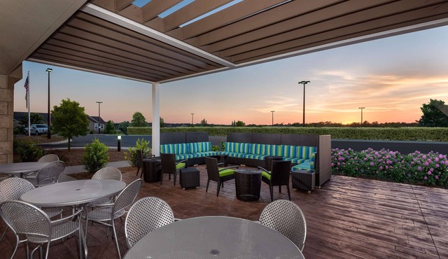 Home2 Suites by Hilton Charlotte University Research Park