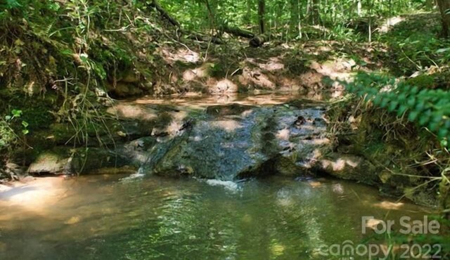 Hot Tub! Creek! Moondance by Carolina Properties - Pet Friendly, Creek!