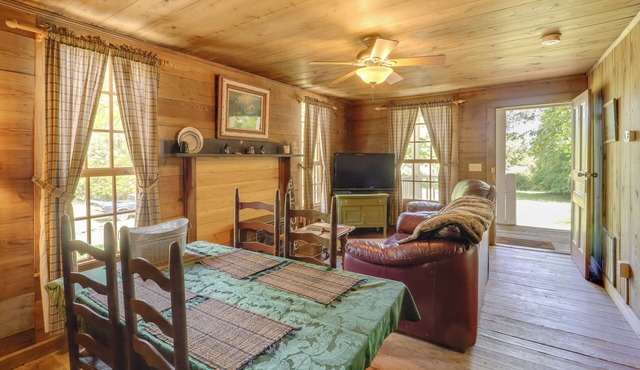 Hot Tub Haven! Blue Ridge Mountain Gem on 92 Acres