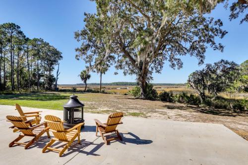 Hunt, Fish & Relax: Rural Retreat in Green Pond