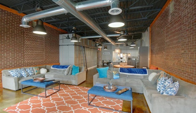 Industrial Dtwn Roanoke Loft w/Private Swim Spa