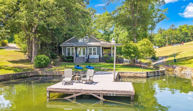 Lake Martin Retreat Sleeps 8, Dock, Hot Tub & Fire Pit, Last-Minute Savings!