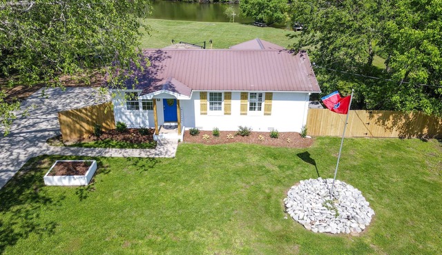 Lakefront Home, With Hot Tub and Boat deck! Backyard is On the water!