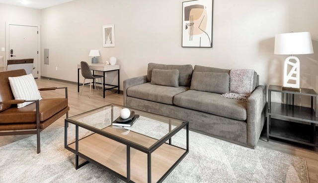 Landing | Amazing 1BD, Gym, Rooftop Lounge