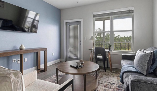 Landing | Beautiful 2BD, Gym