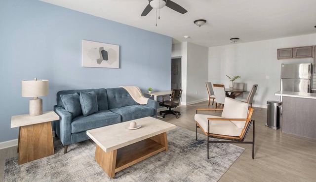 Landing | Beautiful 2BD, Clubhouse, Pool