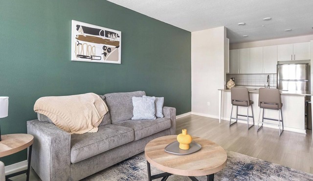 Landing | Chic 1BD, Gym