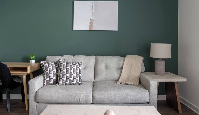 Landing | Chic 1BD, Gym, Clubhouse