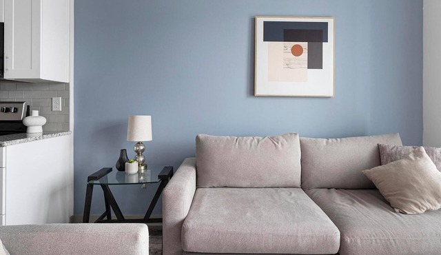 Landing | Chic 1BD, Gym, Pool