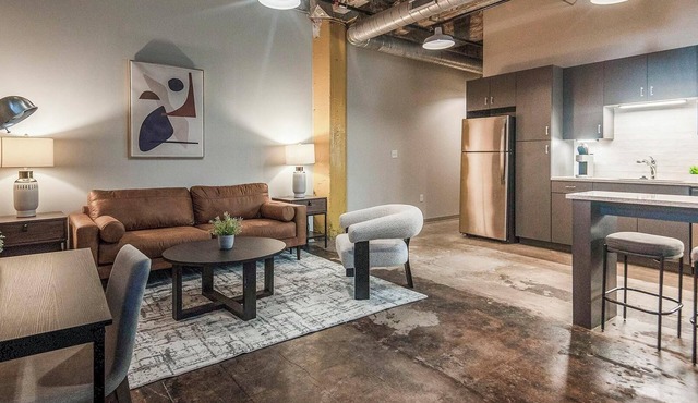 Landing | Incredible 1BD in Uptown