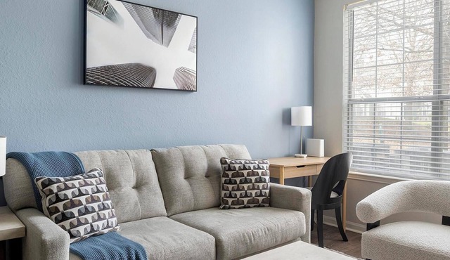 Landing | Modern 1BD, Gym, Clubhouse