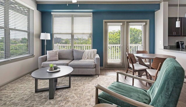 Landing | Modern 2BD, Clubhouse, Pool