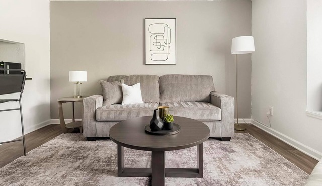 Landing | Spectacular 1BD, Pool, Gym