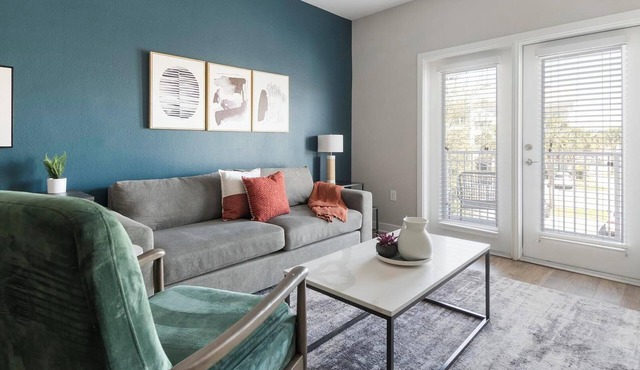 Landing | Spectacular 1BD, Pool, Gym