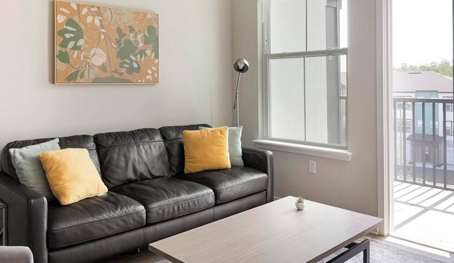 Landing | Spectacular 1BD, Gym, Clubhouse