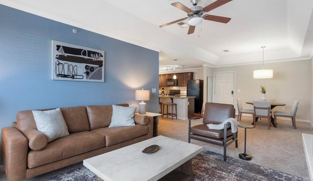 Landing | Spectacular 1BD, Clubhouse, Pool