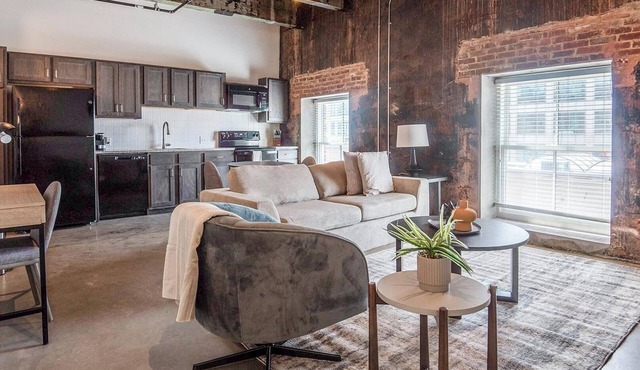 Landing | Stunning 1BD, Gym, Courtyard