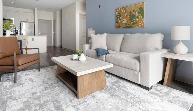 Landing | Stunning 1BD, Rooftop Lounge