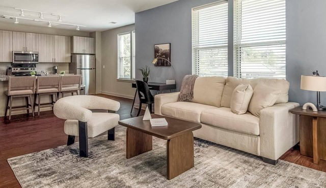 Landing | Stunning 2BD, Pool, Gym