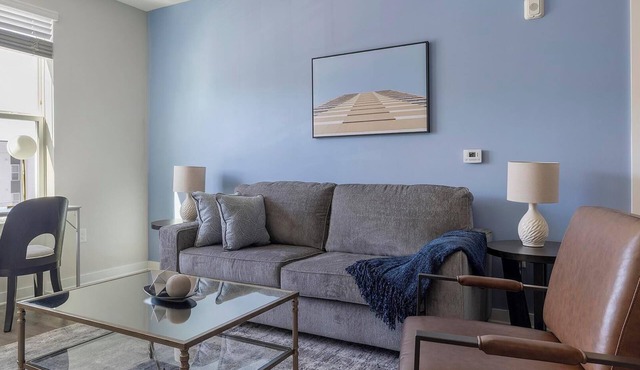 Landing | Stylish 2BD, Clubhouse, Pool
