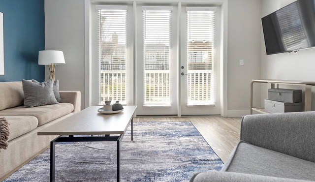 Landing | Stylish 2BD, Pool, Gym