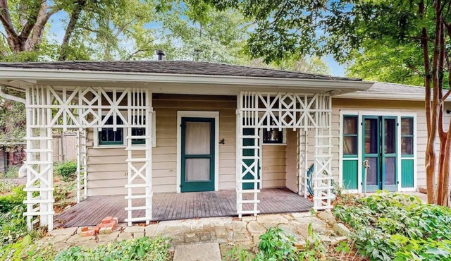 Little House Nashville, Convenient, Eclectic, Cozy