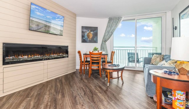 Luxury 1BR suite with stunning ocean views, private balcony, full kitchen, resort amenities, and the convenience of in‑unit washer/dryer—directly beachfront! Perfect for couples, families, and everyone who loves waking up to the sound of the waves.